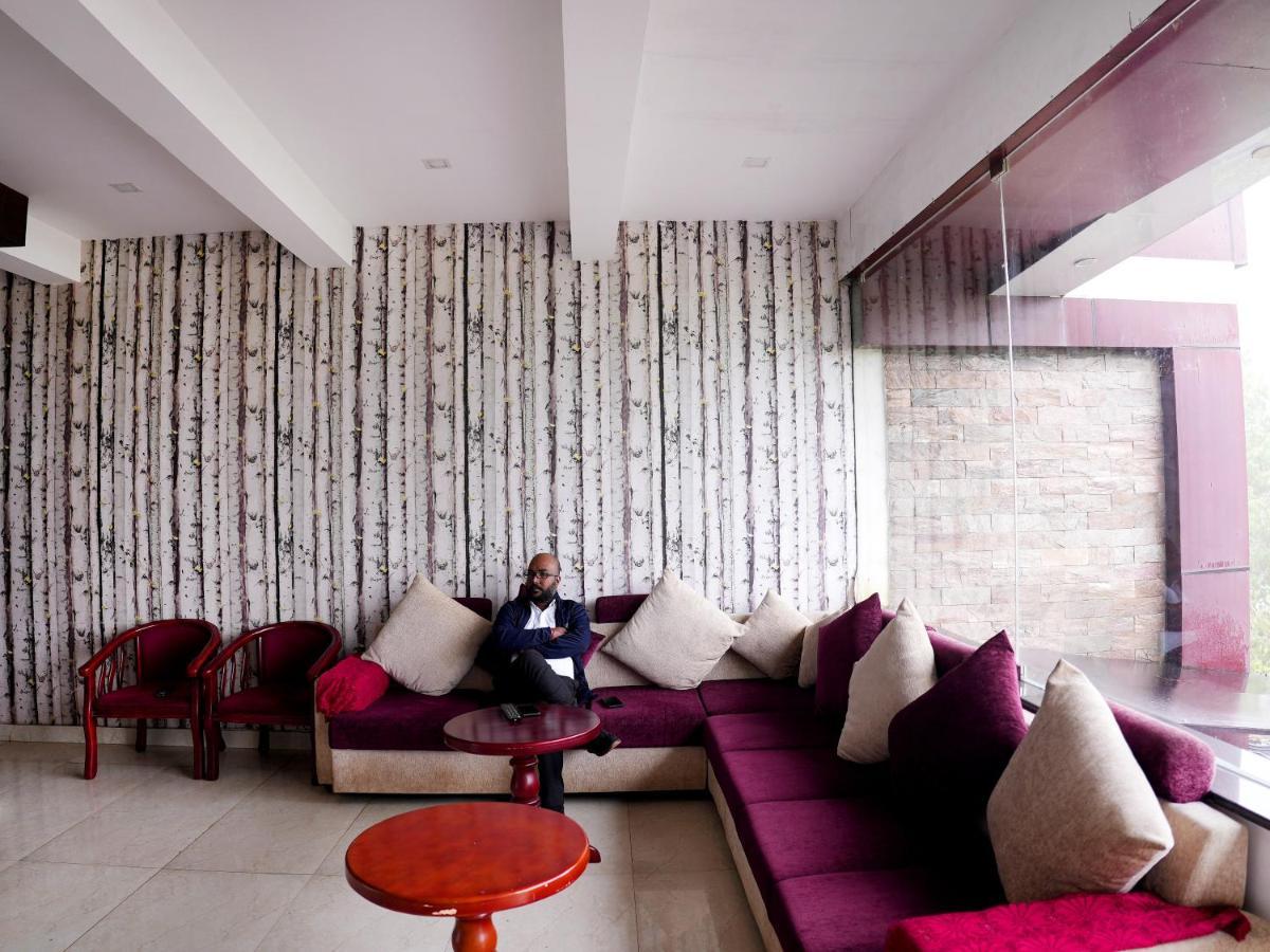 Vista Suites Doddabetta Ooty By Bestinn Leisure Extérieur photo